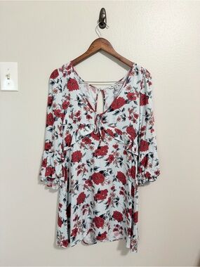 ✨ American Eagle Floral Tie-Front Bell Sleeve Mini Dress ✨